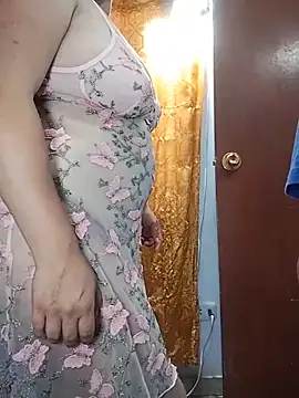 laurita goloza39 online show from December 2025 05:28:02 PM