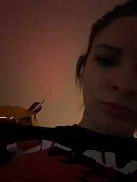 kinkysarahx online show from January 2026 05:29:02 PM