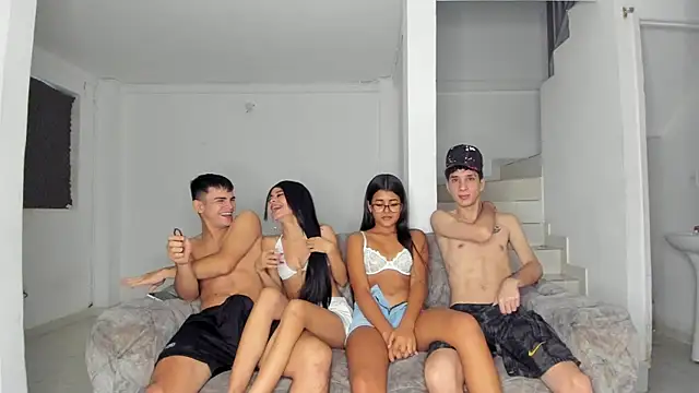 HottWett online show from October 2025 09:27:02 PM