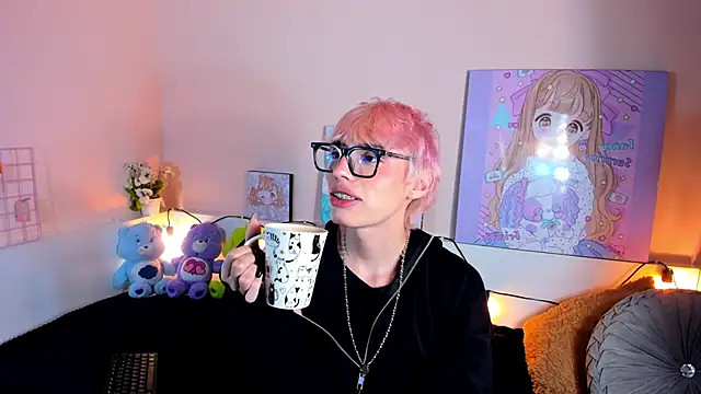 Strawberry Kitty  online show from October 2025 03:25:01 AM