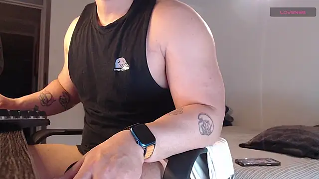 SugaredDigit online show from April 2026 11:10:02 AM