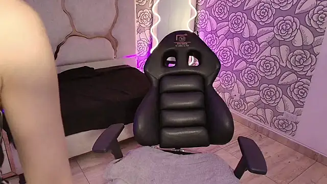 KATANA TAY online show from November 2025 12:06:02 PM