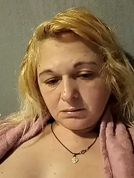 Snapshot of Catallita69 chatting on October 2025 09:37:01 PM Catallita69 online show from October 2025 09:37:01 PM