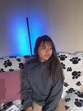 Snapshot of LeahParker_Pink chatting on October 2025 12:10:02 AM LeahParker Pink online show from October 2025 12:10:02 AM