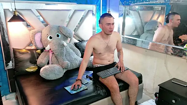 TemptationDual online show from November 2025 06:19:02 PM