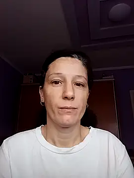 Emeli32-22 online show from November 2025 08:04:02 AM