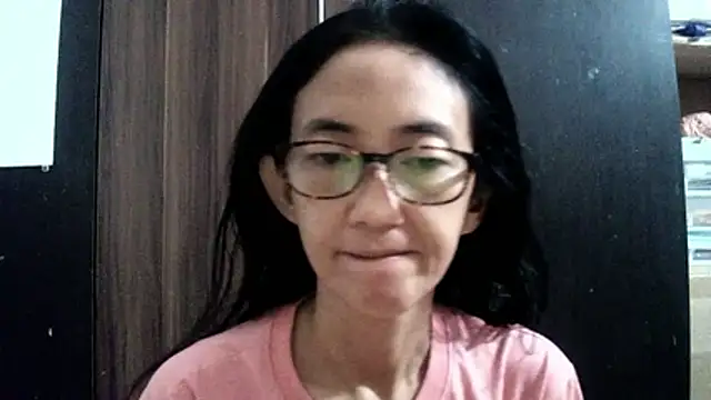 Snapshot of princessD077 chatting on January 2026 04:33:02 PM princessD077 online show from January 2026 04:33:02 PM