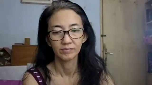 Snapshot of princessD077 chatting on June 2026 04:39:02 PM princessD077 online show from June 2026 04:39:02 PM