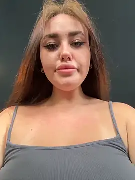 KiraSunshine online show from February 2026 04:44:02 AM