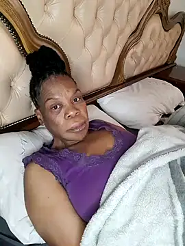 Hotcougar online show from December 2025 05:23:01 AM