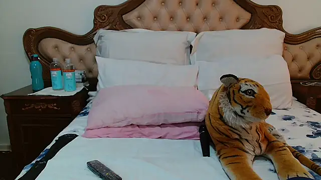 Snapshot of Hotcougar chatting on June 2026 07:50:02 AM Hotcougar online show from June 2026 07:50:02 AM