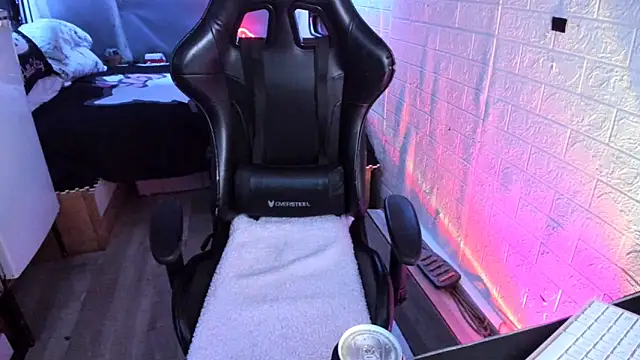 MartesBratty online show from February 2026 10:26:01 PM