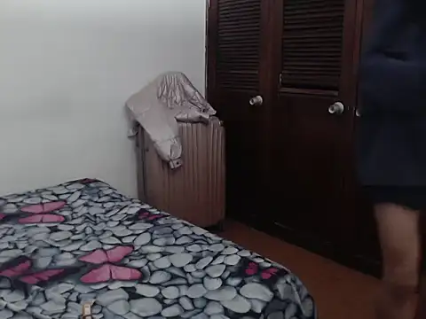  camila trans  online show from November 2025 01:24:02 PM