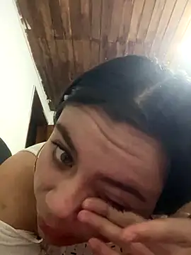 Snapshot of Dul-ci08 chatting on October 2025 03:40:02 AM Dul-ci08 online show from October 2025 03:40:02 AM