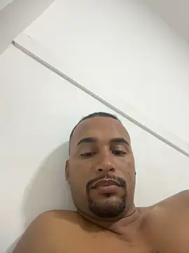 casalbrhot25 online show from October 2025 09:57:01 PM