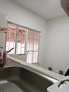 Ladyswap online show from November 2025 07:49:02 PM