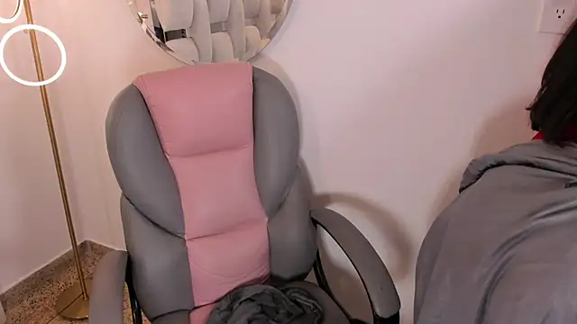 Dakota jhons1 online show from April 2026 09:39:33 PM