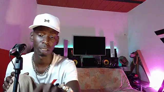 Snapshot of Black_Paradice chatting on November 2025 07:02:02 PM Black Paradice online show from November 2025 07:02:02 PM