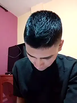 Emiliano Reyes online show from November 2025 02:01:01 PM