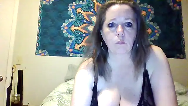 Snapshot of curvymaturemaryjane chatting on June 2026 03:08:01 AM curvymaturemaryjane online show from June 2026 03:08:01 AM