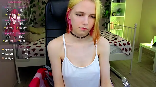 MitaSide online show from November 2025 03:50:02 AM