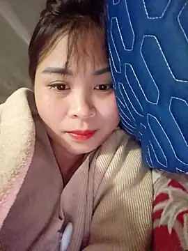 Squirrel-Pear online show from January 2026 03:06:01 PM