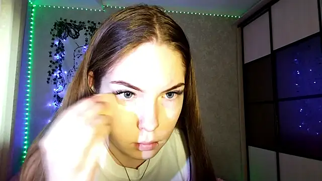 VETT KITTY online show from October 2025 07:43:02 AM