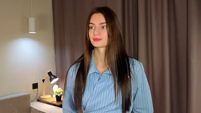 Snapshot of RosaMunoz_ chatting on October 2025 05:41:02 AM RosaMunoz  online show from October 2025 05:41:02 AM