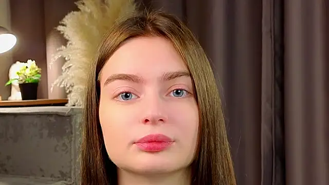 Snapshot of RosaMunoz_ chatting on October 2025 06:19:02 AM RosaMunoz  online show from October 2025 06:19:02 AM