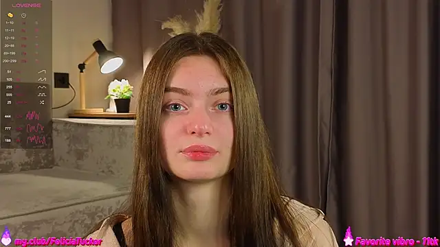 Snapshot of RosaMunoz_ chatting on October 2025 05:10:01 AM RosaMunoz  online show from October 2025 05:10:01 AM