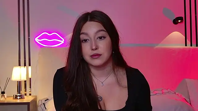  Tessa May  online show from November 2025 10:41:02 PM