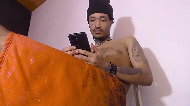 Anaconda larga online show from April 2026 03:27:01 PM