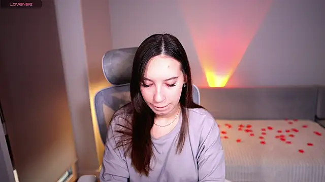 WhyEmmyCry online show from February 2026 05:26:02 AM