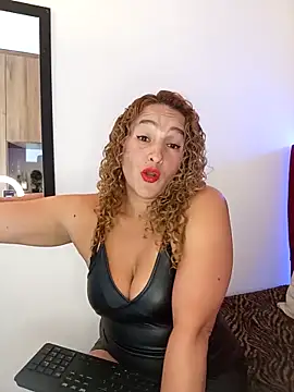 Snapshot of MilfTammyJones69 chatting on October 2025 07:36:02 PM MilfTammyJones69 online show from October 2025 07:36:02 PM