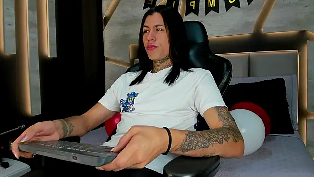 ArohomLester online show from February 2026 11:27:02 AM