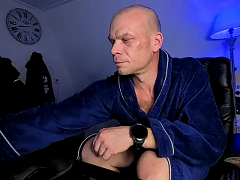 Kinky Play1 online show from March 2026 07:39:01 PM