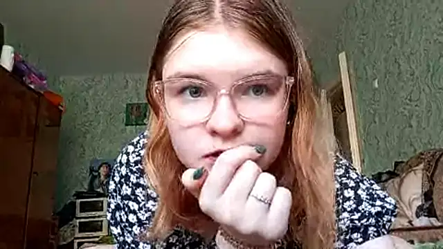 Snapshot of Nessa_Vessa chatting on October 2025 08:59:01 AM Nessa Vessa online show from October 2025 08:59:01 AM