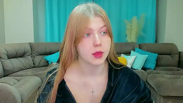 Stella Light online show from November 2025 04:22:02 AM