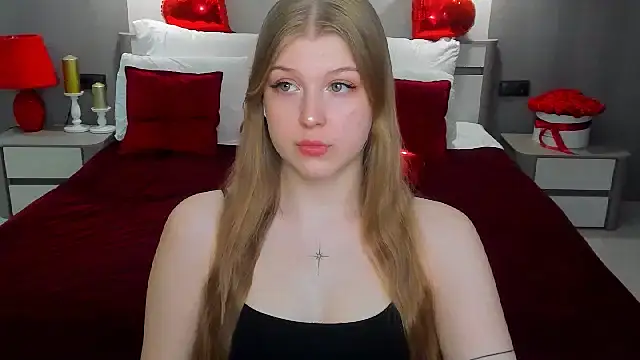 Stella Light online show from March 2026 12:11:01 PM