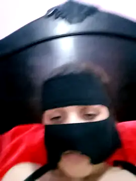 SandyAmr online show from November 2025 02:43:02 PM