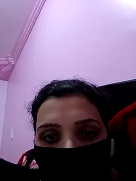 SandyAmr online show from April 2026 02:47:02 PM