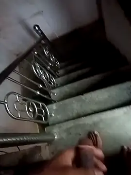 Saddam2332 online show from October 2025 12:45:01 AM