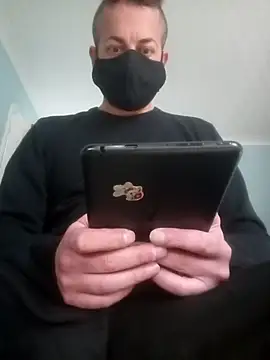 Imyourguy2025 online show from November 2025 07:52:02 AM