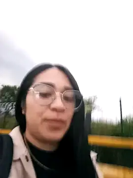 Snapshot of Samara_Outdoors chatting on October 2025 11:05:01 PM Samara Outdoors online show from October 2025 11:05:01 PM