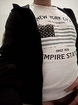 Romaeterna  online show from October 2025 07:48:02 PM