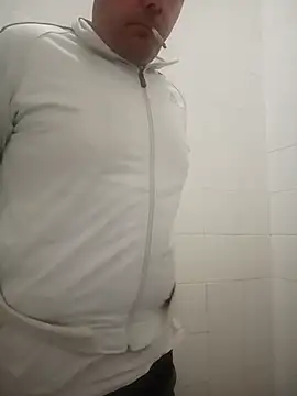 Romaeterna  online show from November 2025 05:41:01 PM