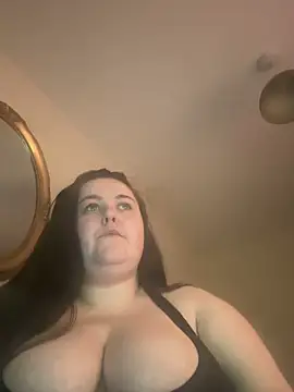 Maya 29x online show from April 2026 11:10:02 PM