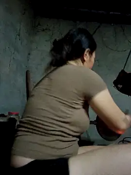 chipu06 online show from February 2026 11:41:01 AM