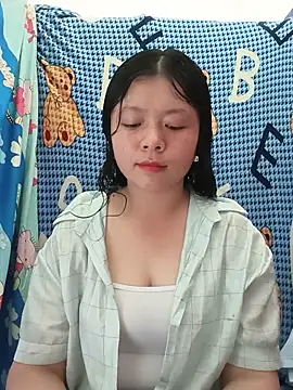 lisa-bae00 online show from June 2026 03:18:01 AM