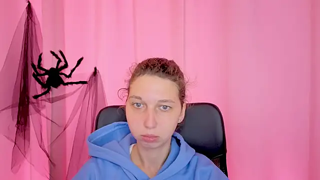 CuteEllii online show from November 2025 11:10:02 AM